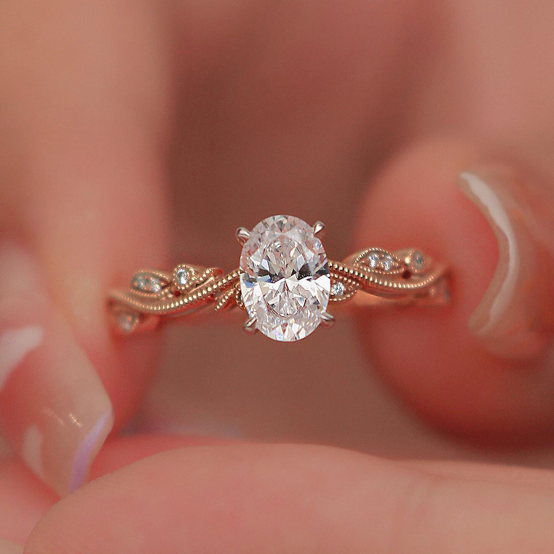 0.80 Karat Oval Kesim Vintage Pırlanta Tektaş Yüzük