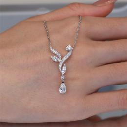 0.90 Karat Damla Kesim Özel Tasarım Pırlanta Kolye