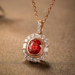 1.30 Karat Yakut Pırlantalı Kolye