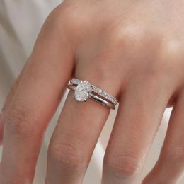 0.70 Karat Oval Kesim Pırlanta Tektaş Yüzük