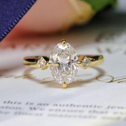 0.75 Karat Oval Kesim Pırlanta Tria Tektaş Yüzük