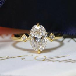 0.75 Karat Oval Kesim Pırlanta Tria Tektaş Yüzük