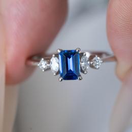 0.75 Karat Safir Pırlantalı Yüzük