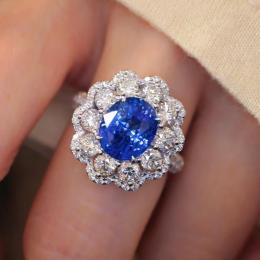 3.80 Karat Safir Pırlantalı Yüzük
